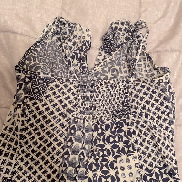 Guess Tank Top - Picture 2 of 3